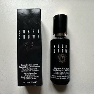 Bobbi Brown Foundation
